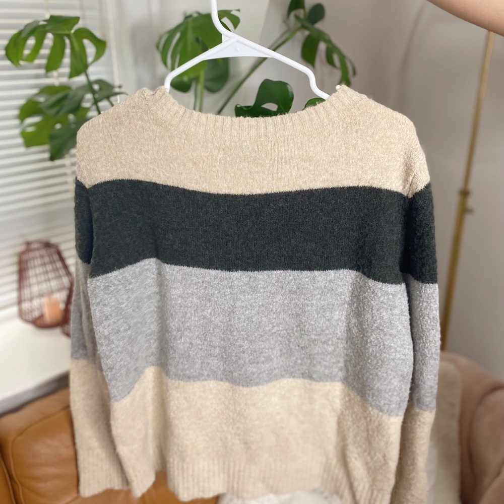 Comfy and cozy American Eagle Stretchy Striped Neutral Sweater
